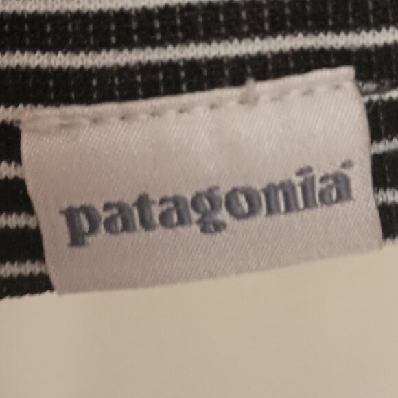 Patagonia Women’s Capilene 2 Top 1/2 Zip Black White Stripe Pullover Size XL - Picture 8 of 15